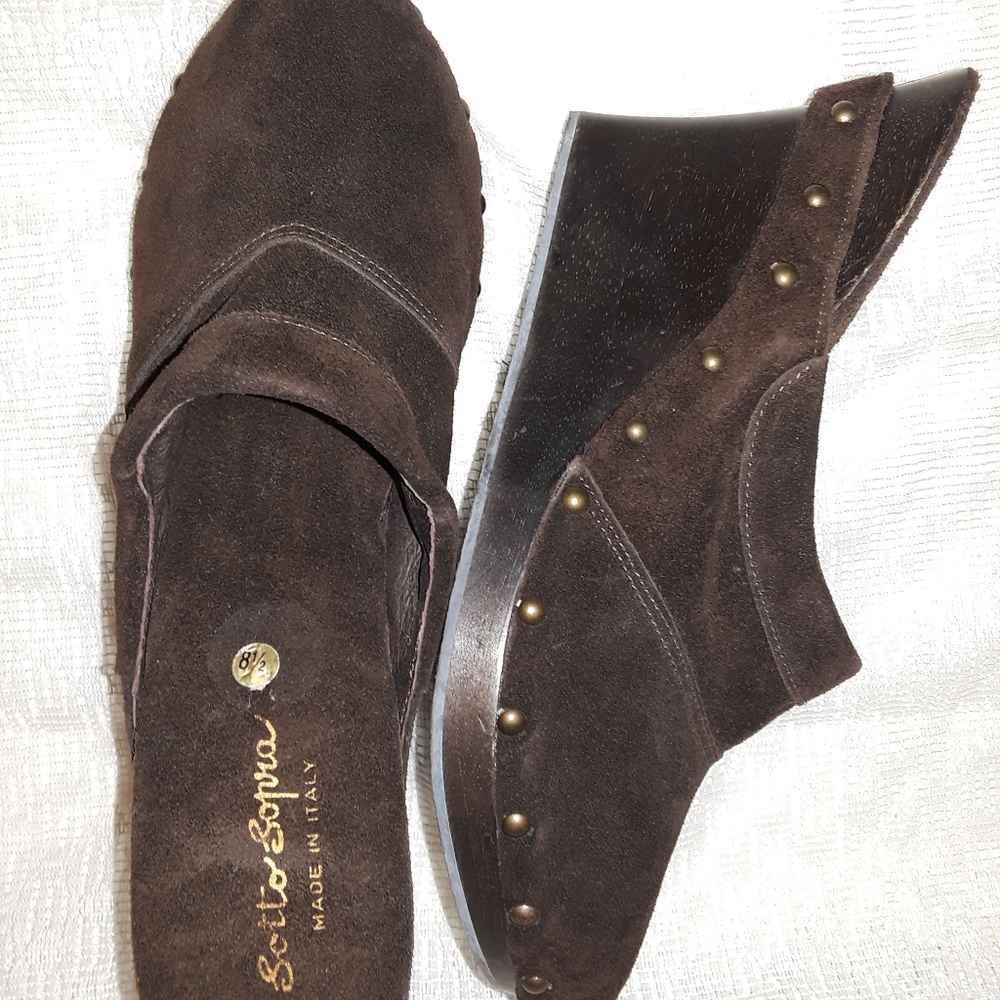 Brand: Sotto Sopra , Made In Italy, 8 1/2 Brown suede